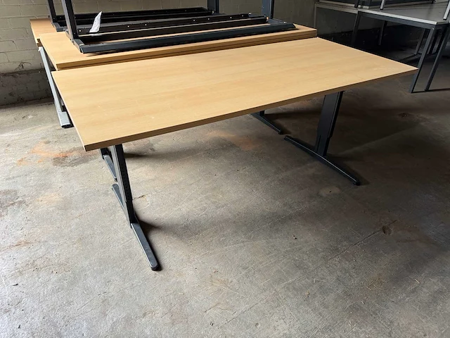 Bureau 180x80cm (5x) - afbeelding 1 van  5