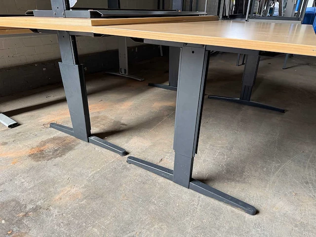 Bureau 180x80cm (5x) - afbeelding 4 van  5