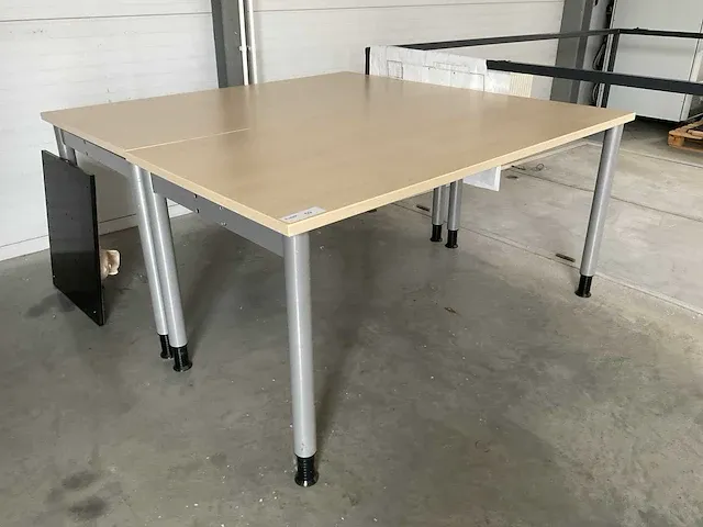 Bureau (2x) - afbeelding 1 van  4