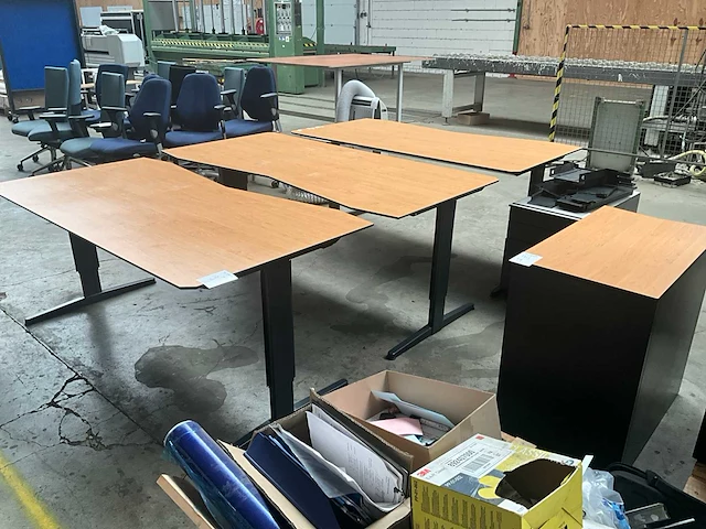 Bureau (3x) - afbeelding 1 van  5