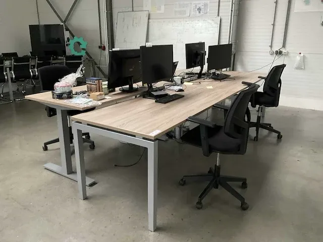Bureau (4x) - afbeelding 1 van  10