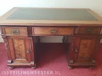 Bureau, damesbureau. schrijfblad leer groen, bouwjaar 19e eeuw