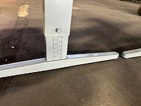 Bureau geen bureaustoelen (2x) - afbeelding 4 van  4