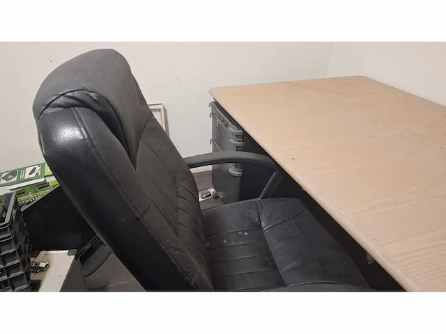 Bureau incl. bureaustoel - afbeelding 3 van  3