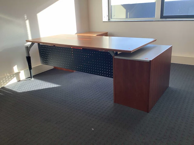 Bureau l opstelling - framed art - afbeelding 1 van  5