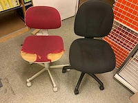 Bureau met 2 bureaustoelen - afbeelding 2 van  4