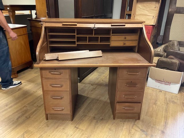 Bureau met rolluik - afbeelding 1 van  3