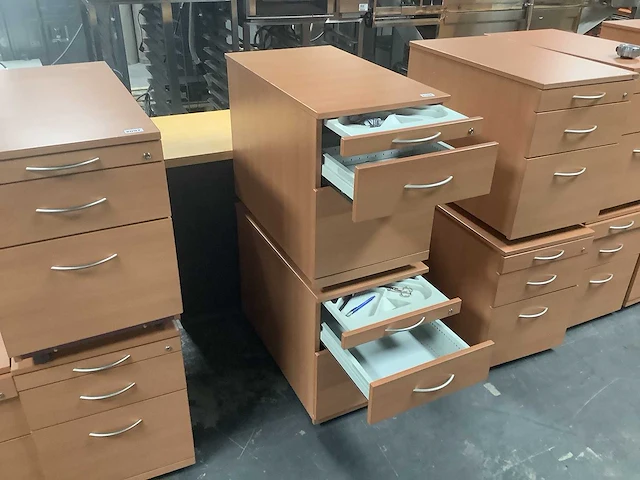 Bureau onderkast (2x) - afbeelding 2 van  2