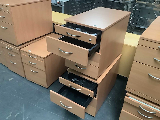 Bureau onderkast (2x) - afbeelding 1 van  2