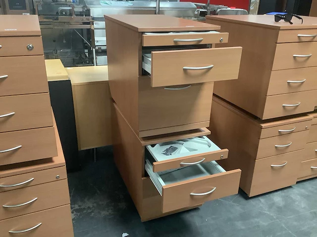 Bureau onderkast (2x) - afbeelding 2 van  2