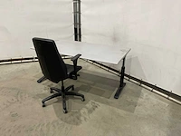 Bureau tafel en bureaustoel - afbeelding 1 van  9