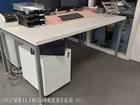 Bureau tafel met ladenblok - afbeelding 1 van  5