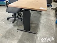 Bureau tafel met stoelen - afbeelding 4 van  5