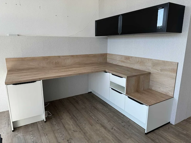 Bureau - afbeelding 14 van  20