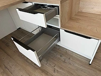 Bureau - afbeelding 19 van  20
