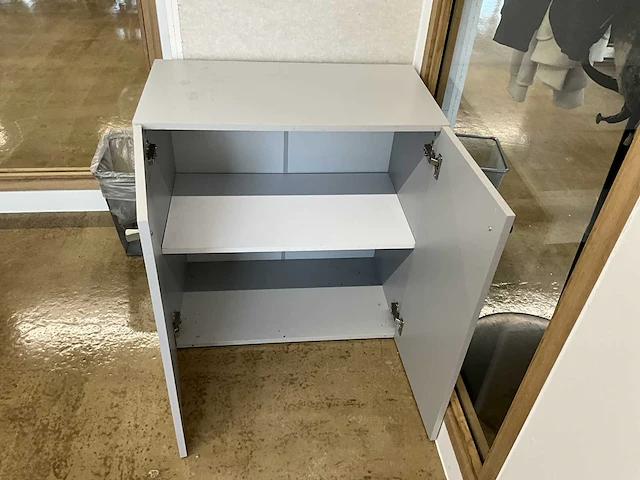 Bureau - afbeelding 6 van  6