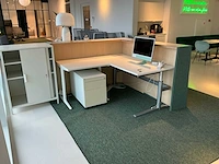 Bureau - afbeelding 1 van  4