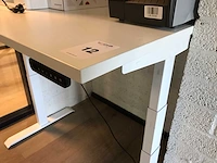 Bureau - afbeelding 6 van  6