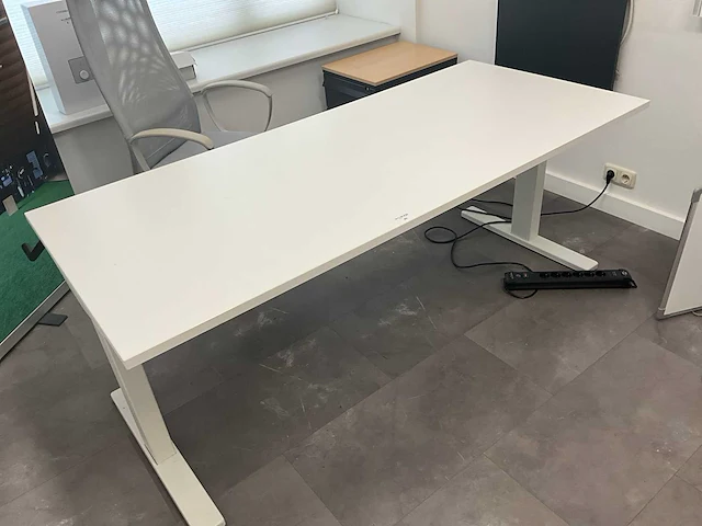 Bureau - afbeelding 3 van  10