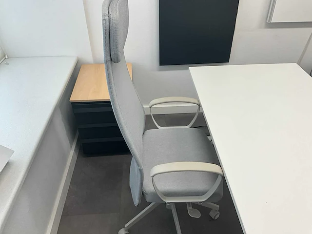 Bureau - afbeelding 7 van  10
