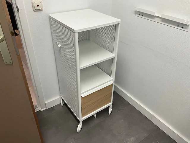 Bureau - afbeelding 9 van  10