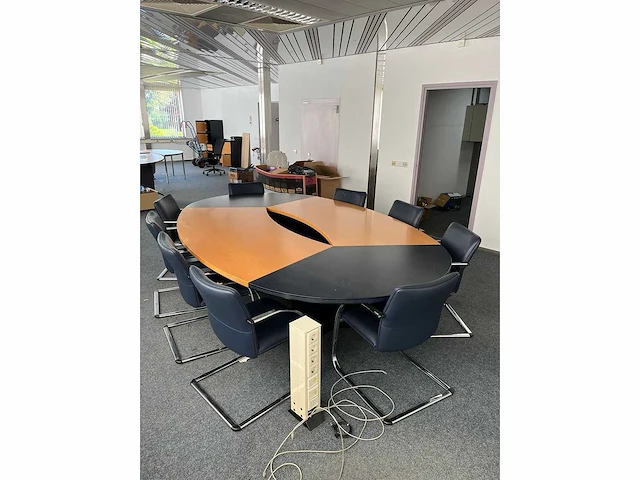 Bureau - afbeelding 3 van  3