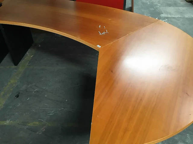 Bureau - afbeelding 2 van  3