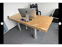 Bureau - afbeelding 1 van  7