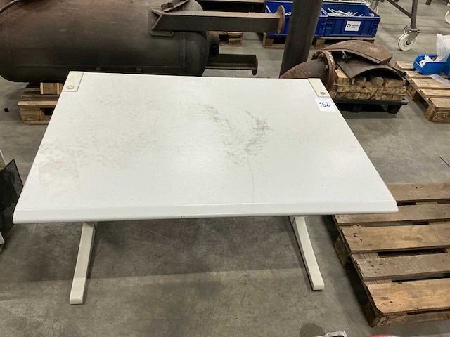 Bureau - afbeelding 2 van  2