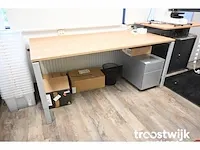 Bureau - afbeelding 2 van  3