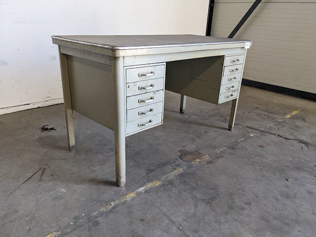Bureau - afbeelding 3 van  6