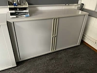 Bureau’s / beeldschermen / archiefkasten - afbeelding 5 van  9