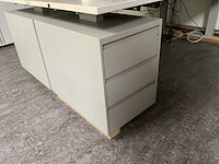 Bureau’s / beeldschermen / archiefkasten - afbeelding 6 van  9
