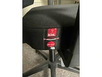 Bureau’s / stoelen / beeldschermen / ladekasten - afbeelding 4 van  9
