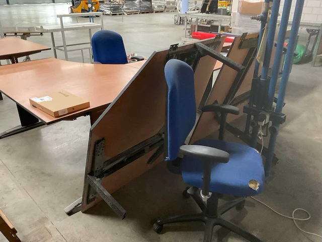 Bureaus - afbeelding 5 van  5