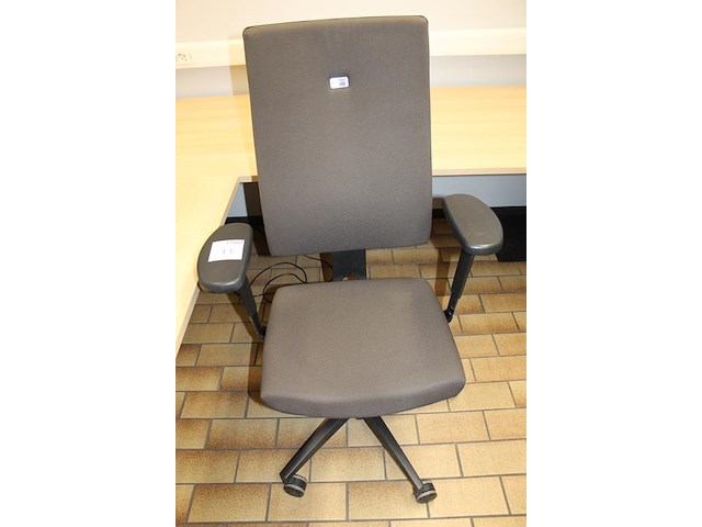 Bureaustoel viasit donkerbruin gestoffeerd. - afbeelding 2 van  2