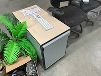 Bureaustoelen en decoratie - afbeelding 6 van  7