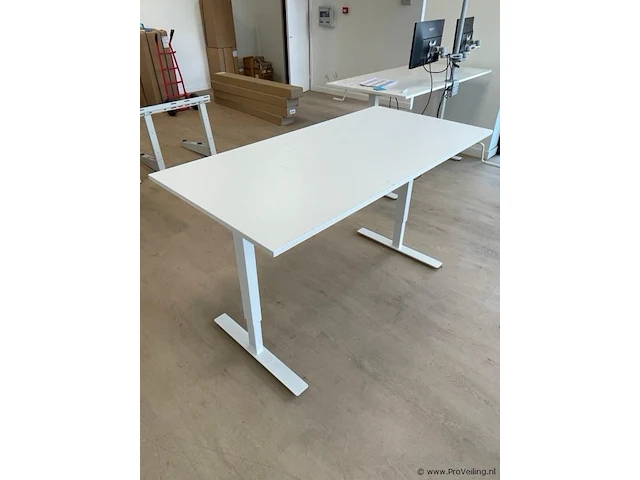 Bureautafel - 160x80 cm in hoogte verstelbaar - afbeelding 1 van  3