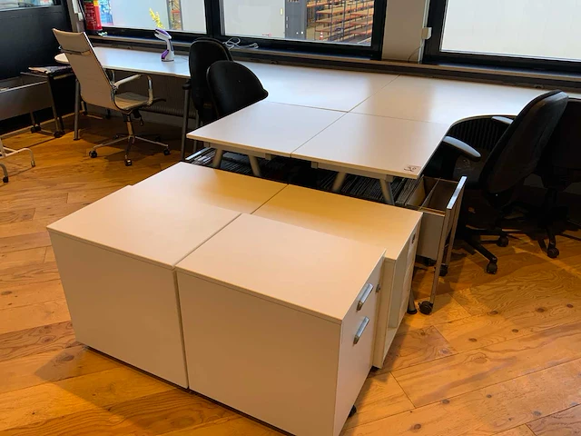Bureautafel (2x) - afbeelding 1 van  3