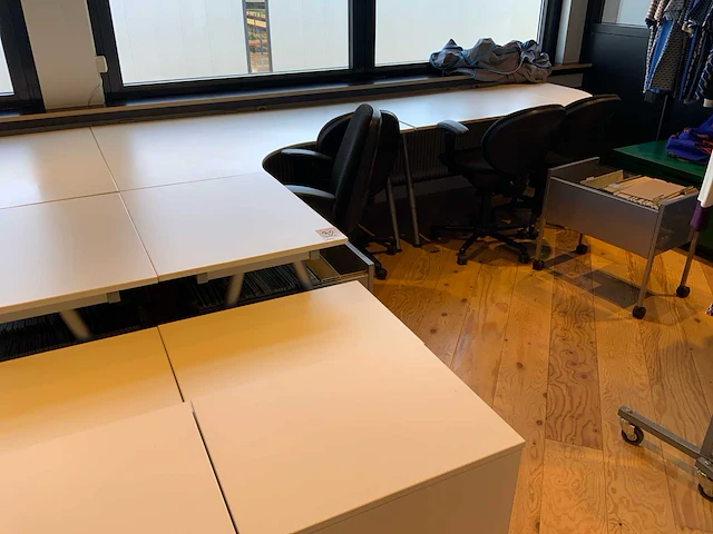 Bureautafel (2x) - afbeelding 2 van  3