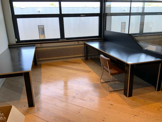 Bureautafel (3x) - afbeelding 1 van  4