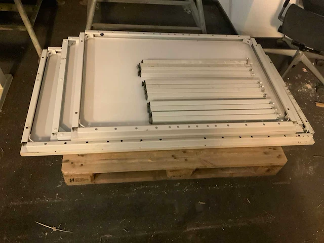 Bureautafel (3x) - afbeelding 1 van  1