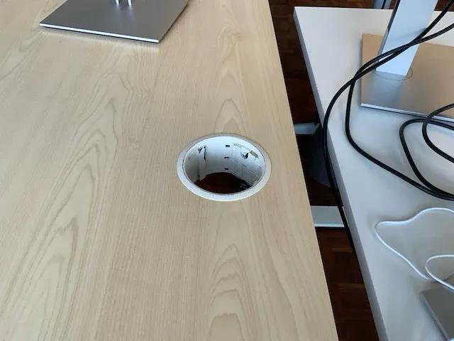 Bureautafel met hp monitoren (3x) - afbeelding 6 van  8