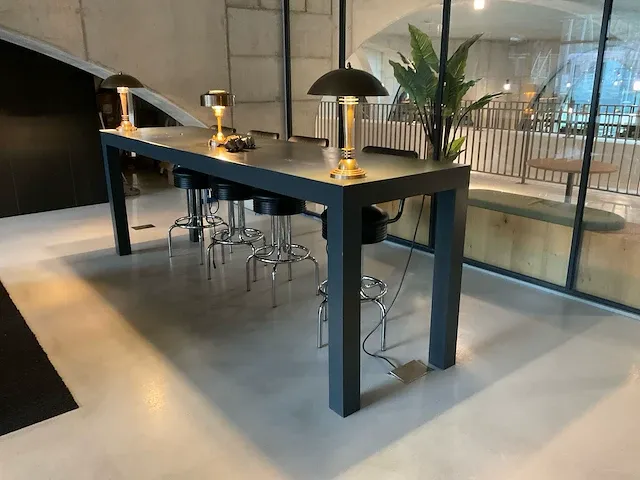 Bureautafel - afbeelding 1 van  10