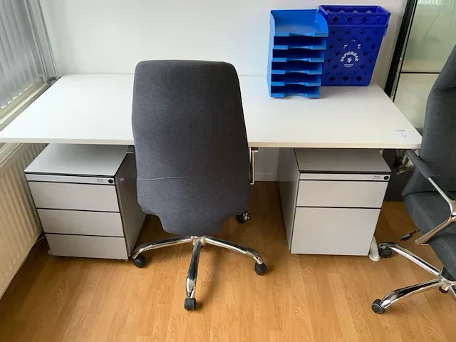 Bureautafel - afbeelding 3 van  5