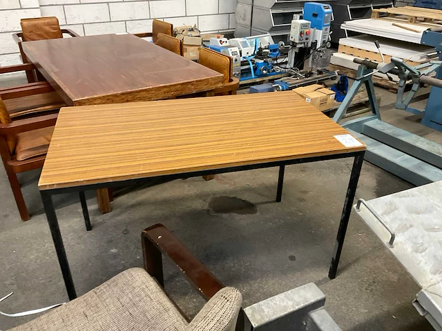 Bureautafel - afbeelding 7 van  8