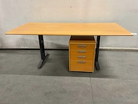 Bureautafel - afbeelding 1 van  3