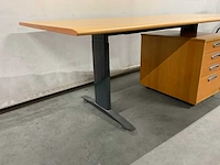 Bureautafel - afbeelding 2 van  3