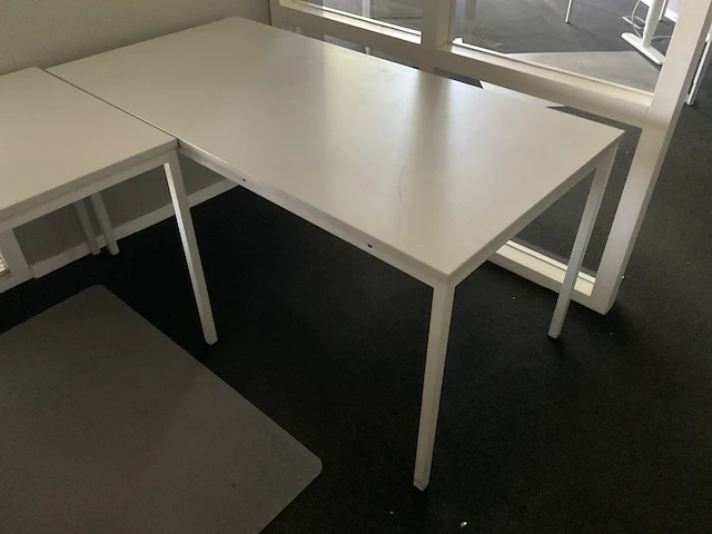 Bureautafel - afbeelding 1 van  1