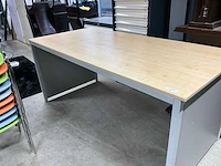 Bureautafel - afbeelding 1 van  3